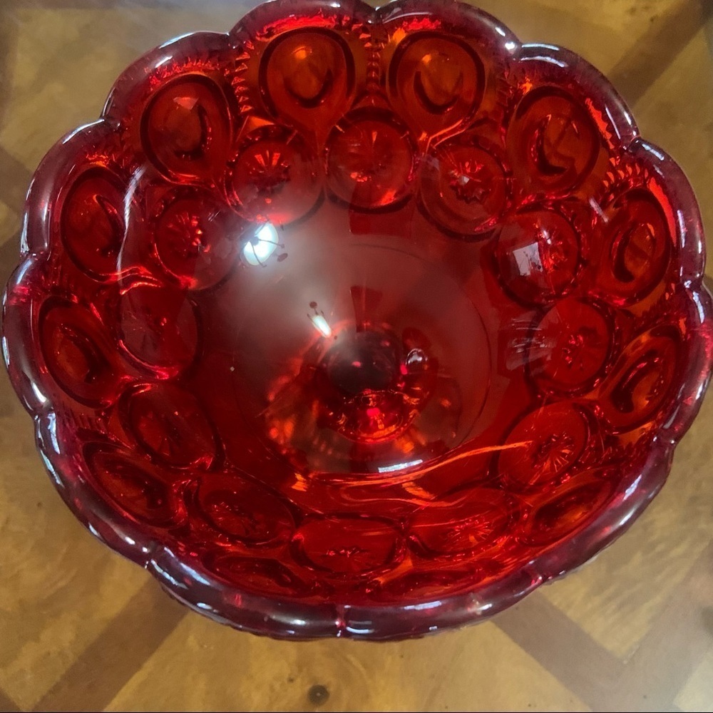 Vintage Mid Century Modern Moon & Stars Red Amberina Glass Round Pedestal Bowl - Picture 10 of 11